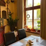 I Restauracja Castle 3*