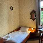 Hotel I Restauracja Castle Hotel