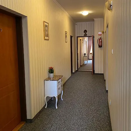 Hotel I Restauracja Castle