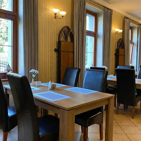 I Restauracja Castle ביסטריצה קלודזקה