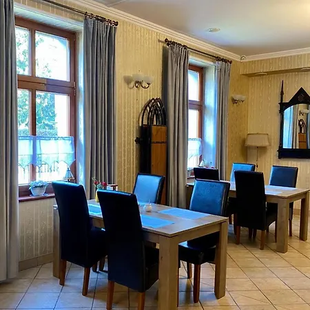 I Restauracja Castle ביסטריצה קלודזקה
