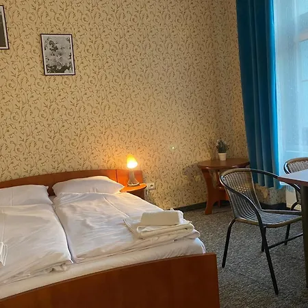I Restauracja Castle 3* ביסטריצה קלודזקה