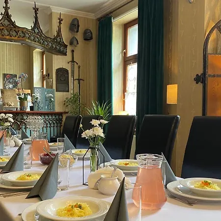 I Restauracja Castle 3* Bystrzyca Kłodzka