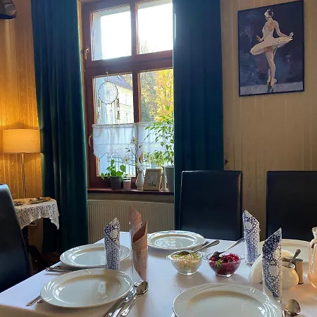 Hotel I Restauracja Castle Bystrzyca Kłodzka