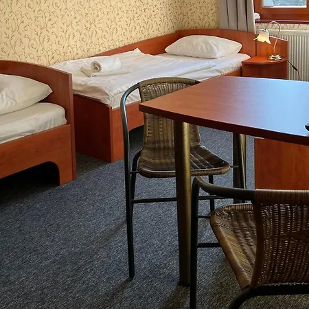 Hotel I Restauracja Castle Bystrzyca Kłodzka