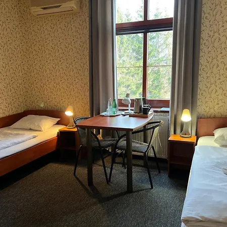 I Restauracja Castle מלון 3*