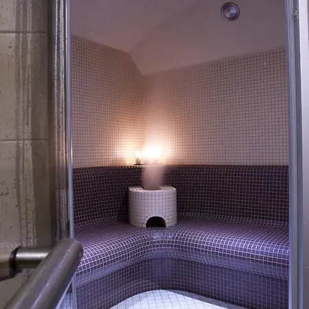 מלון I Restauracja Castle 3*