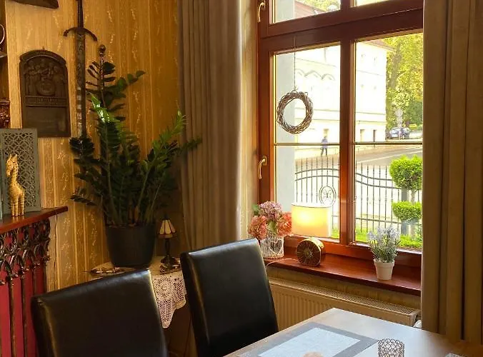 I Restauracja Castle 3*