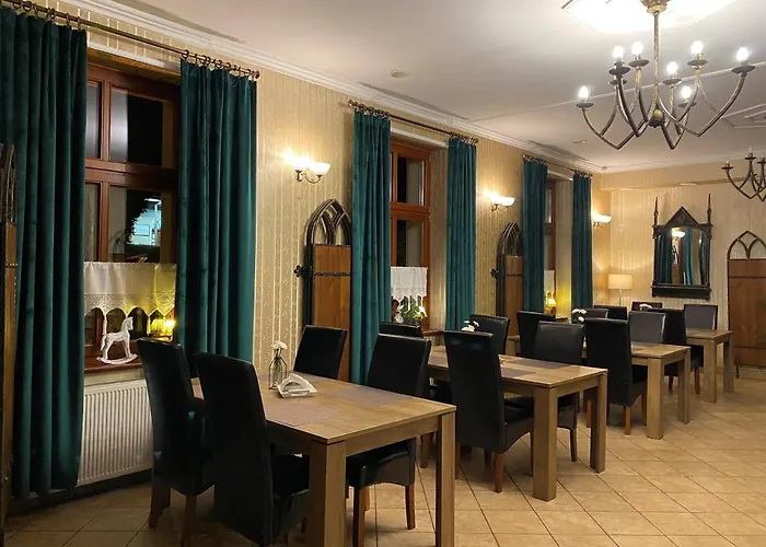 Hotel I Restauracja Castle 3*