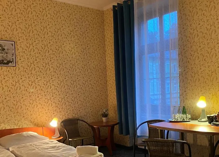 Hotel I Restauracja Castle Bystrzyca Kłodzka