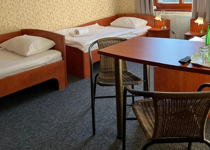 Hotel I Restauracja Castle Bystrzyca Kłodzka